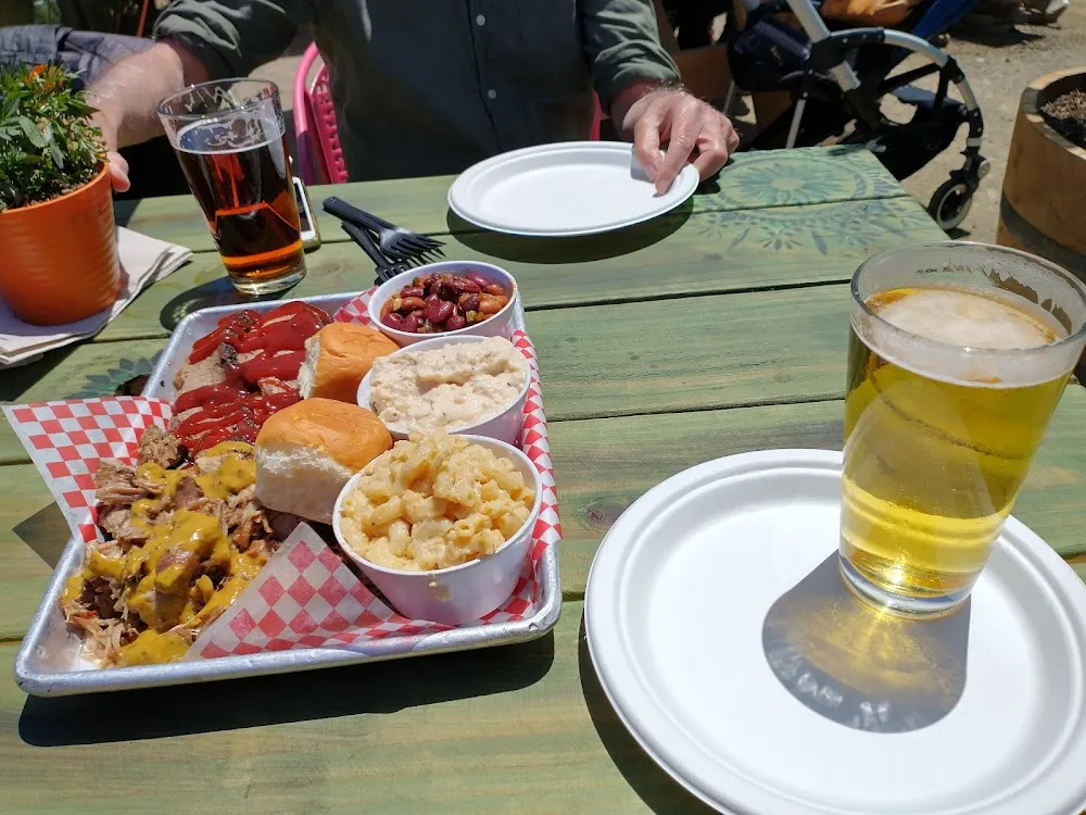 Pulled Pork Ribs Mac and Cheese